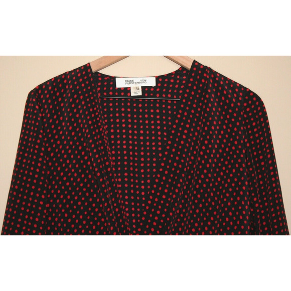 Diane von Furstenberg Blouse Top Shirt Drape Front Silk Black Red Dot Size 2 DVF - Picture 3 of 4